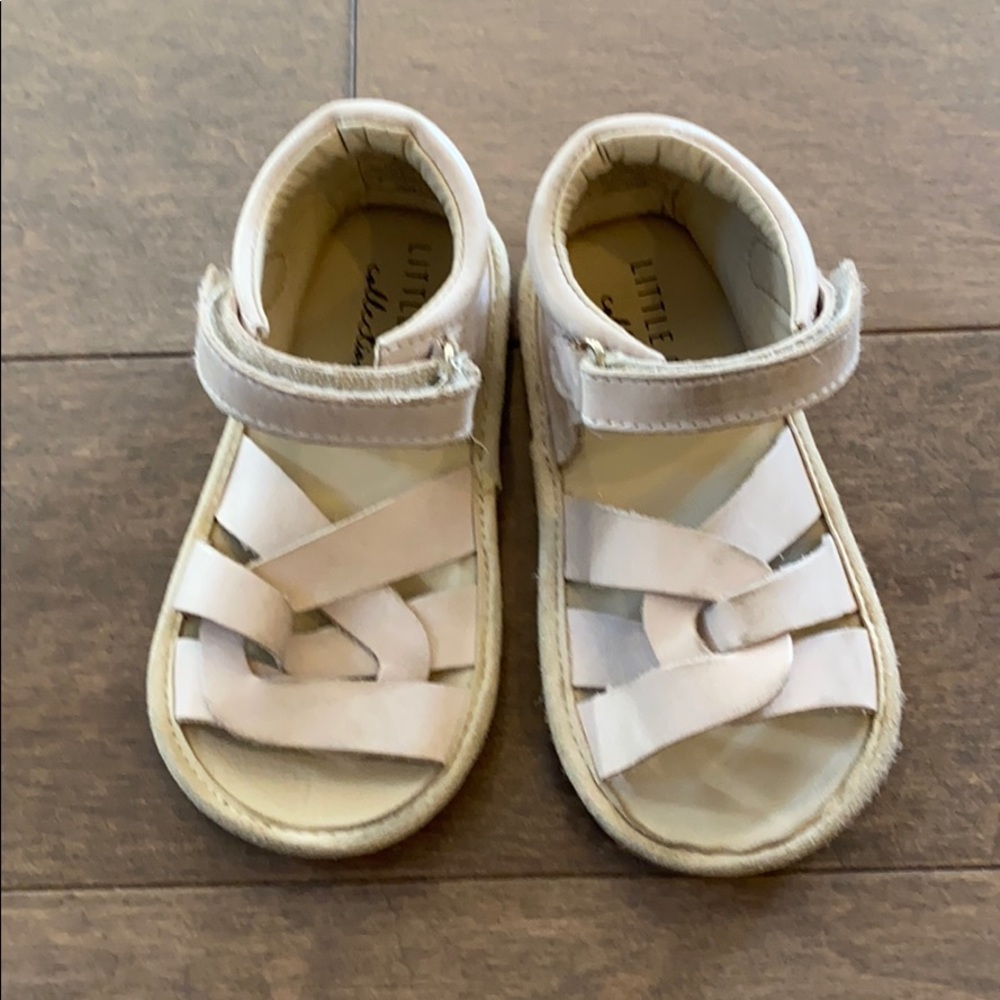 Neutral sandals